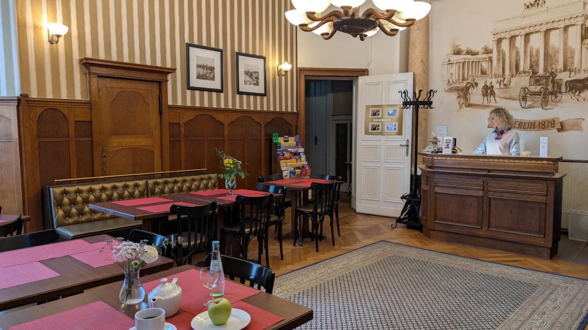 Hotel Pension Bella Berlin Bagian luar foto