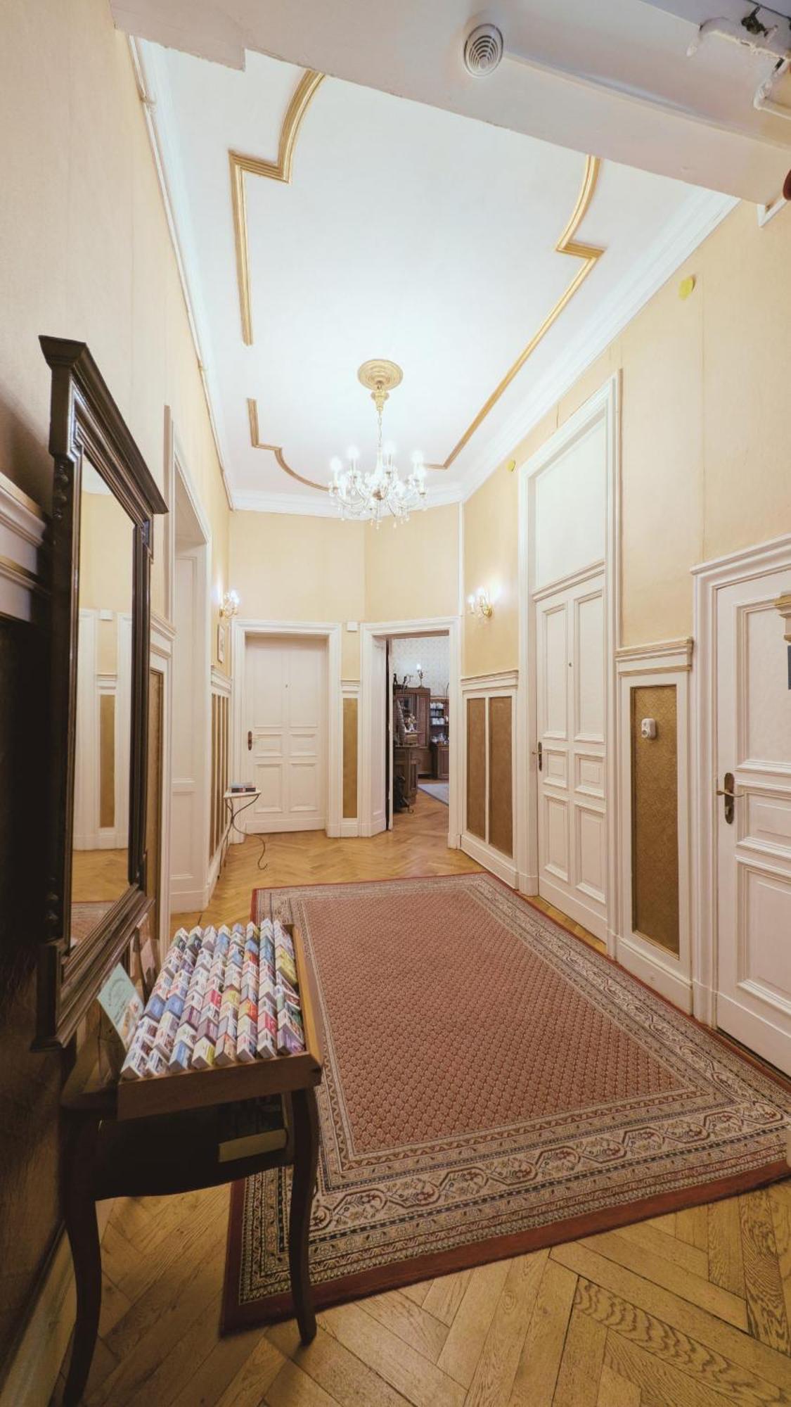 Hotel Pension Bella Berlin Bagian luar foto