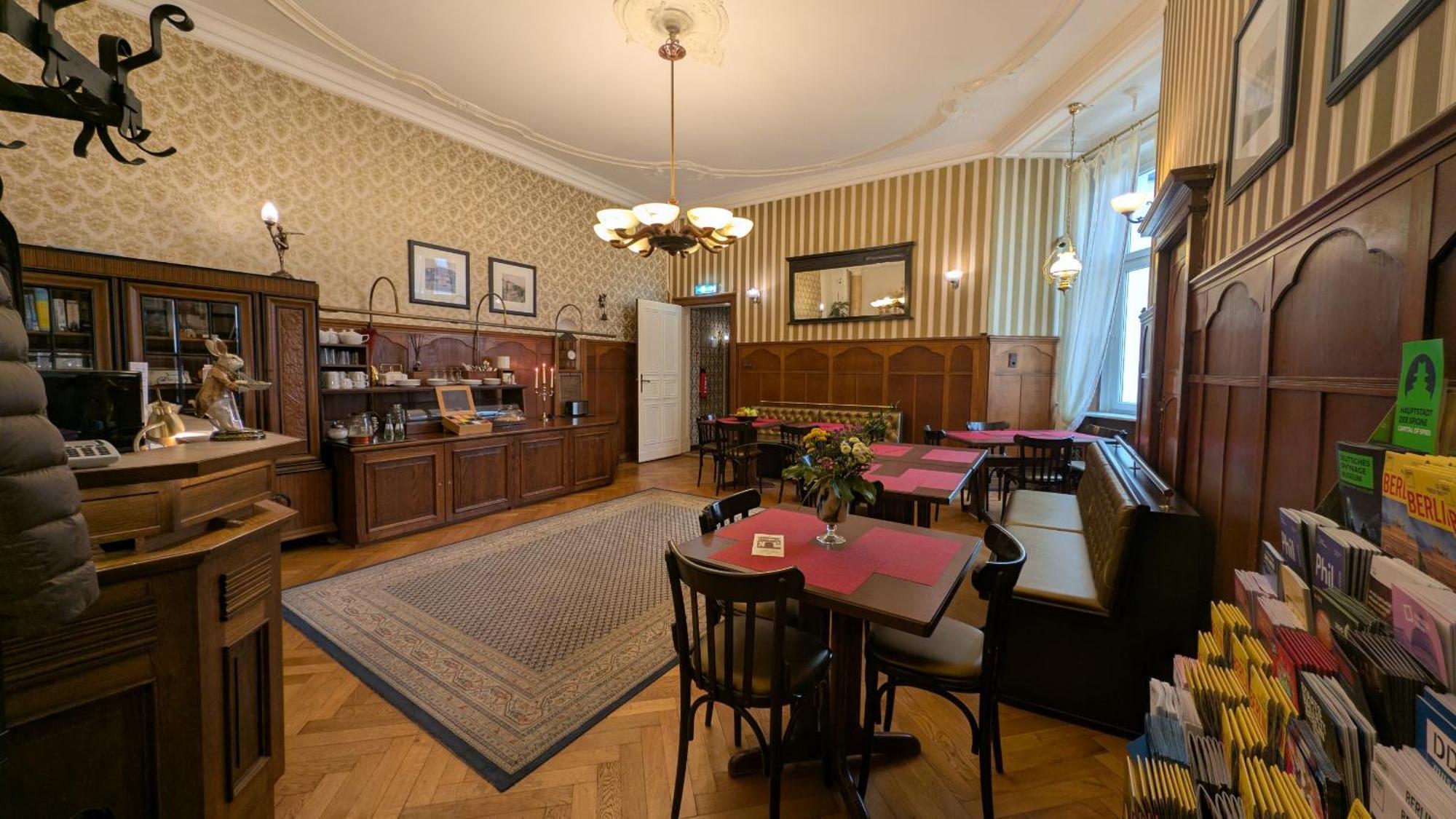 Hotel Pension Bella Berlin Bagian luar foto