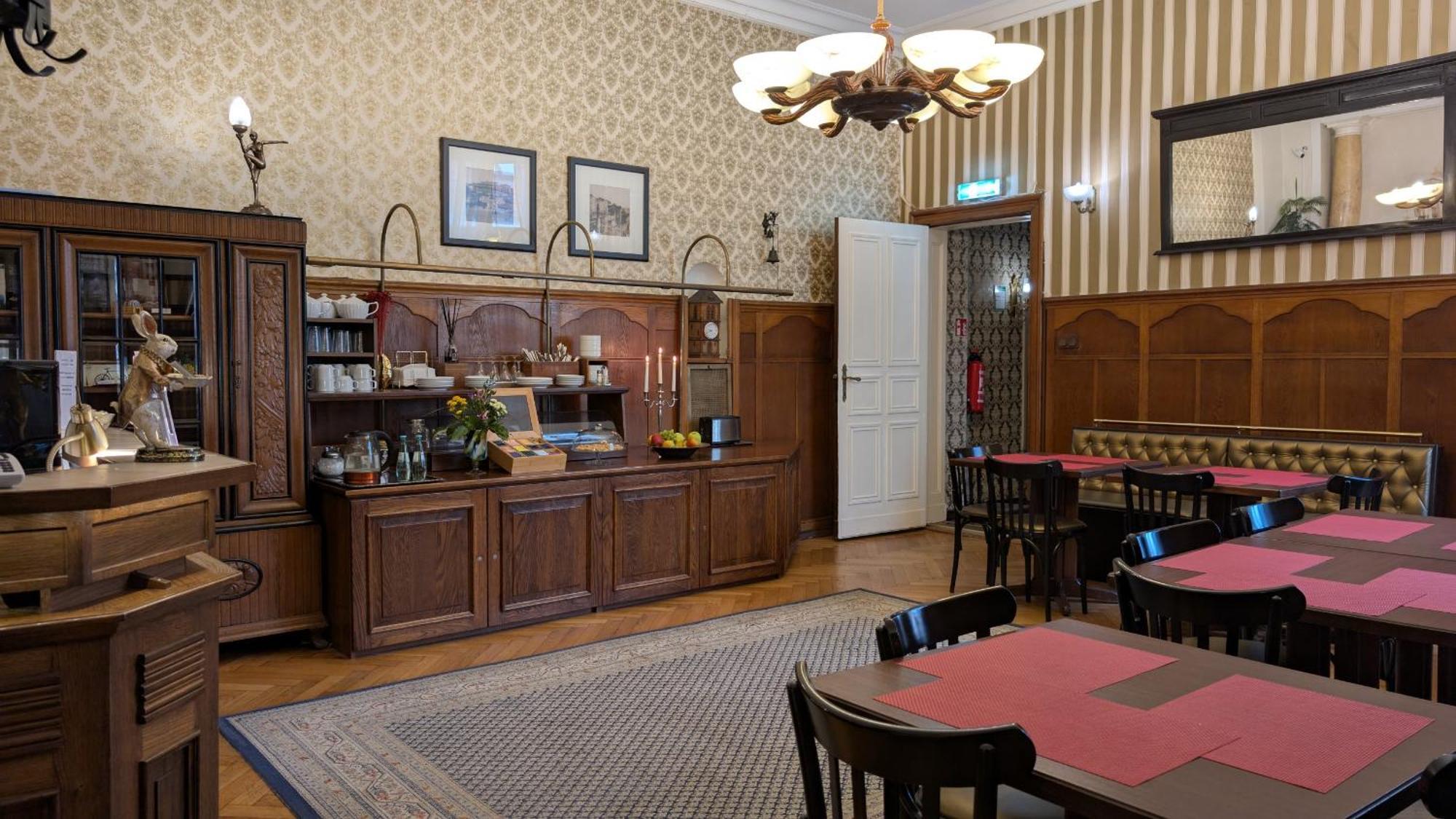 Hotel Pension Bella Berlin Bagian luar foto