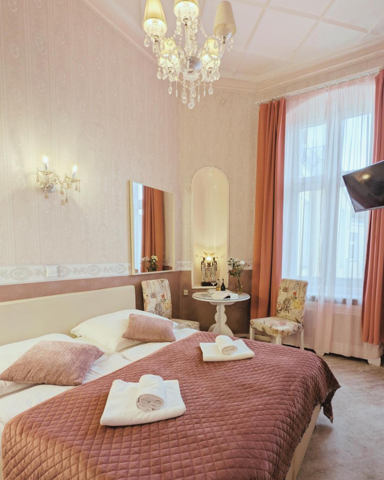 Hotel Pension Bella Berlin Bagian luar foto
