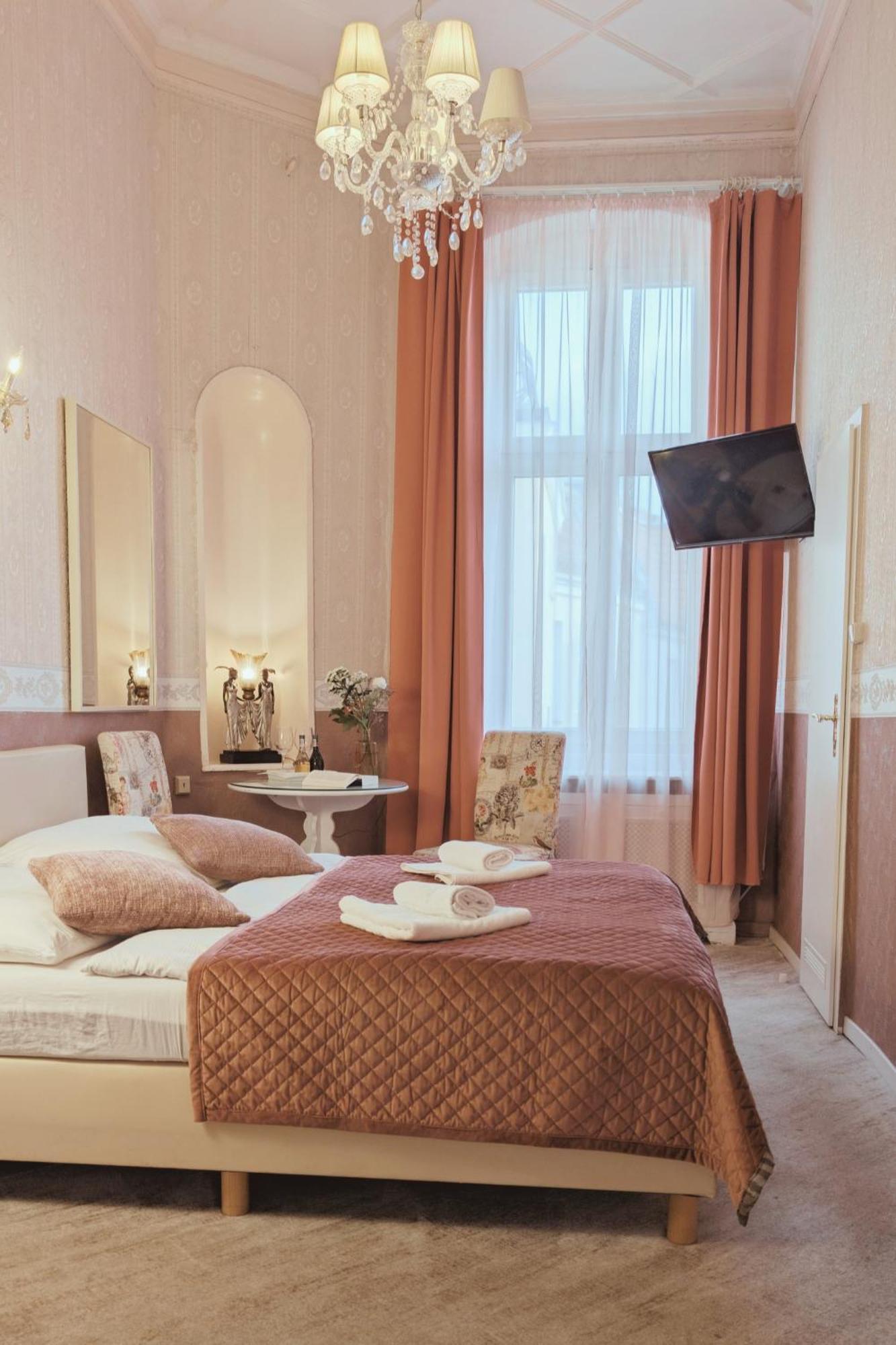 Hotel Pension Bella Berlin Bagian luar foto