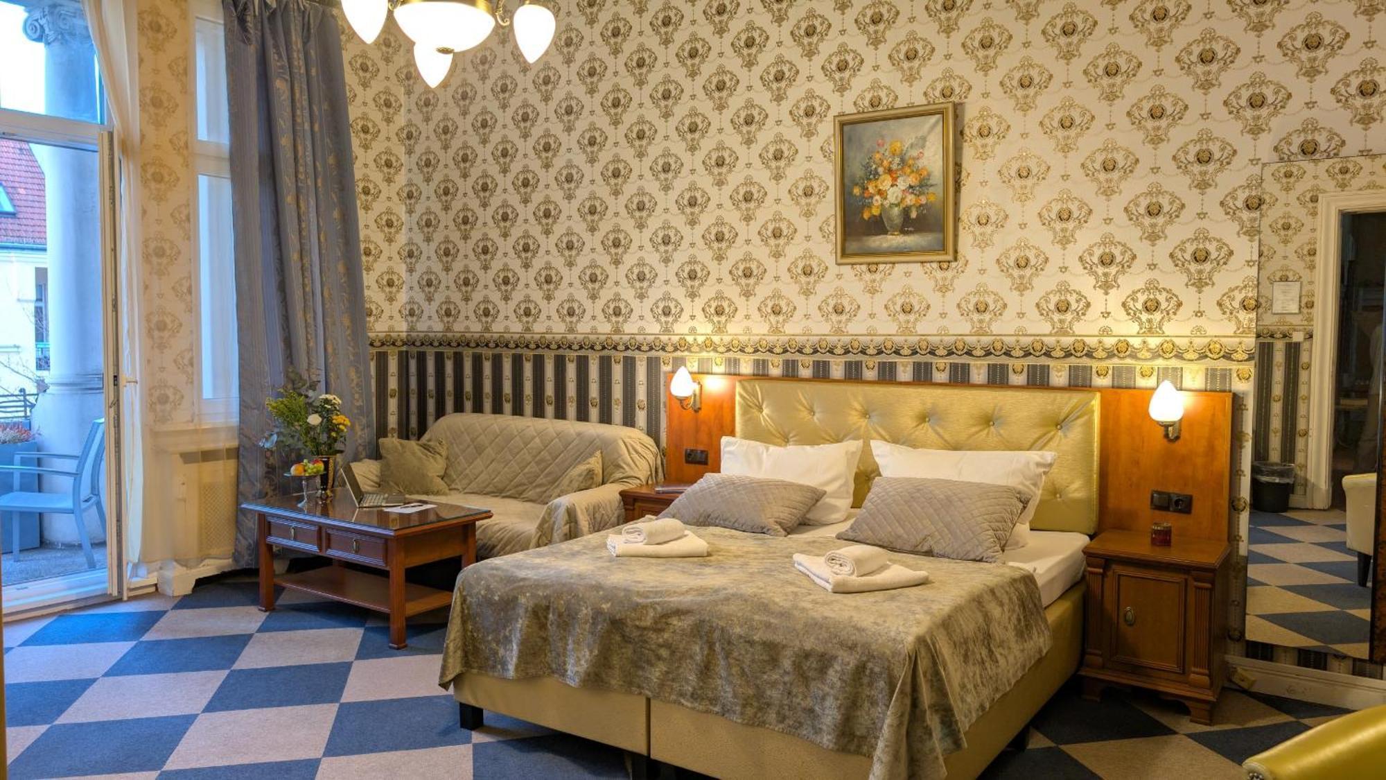 Hotel Pension Bella Berlin Bagian luar foto