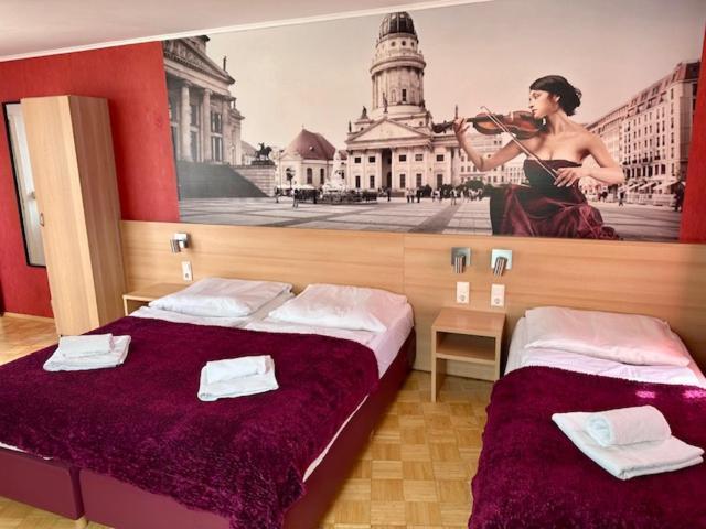 Hotel Pension Bella Berlin Bagian luar foto