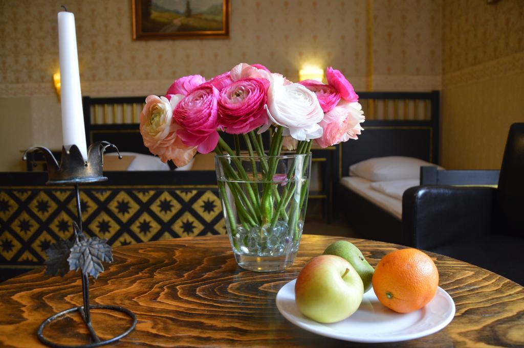 Hotel Pension Bella Berlin Bagian luar foto