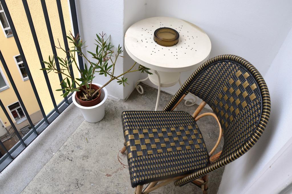 Hotel Pension Bella Berlin Bagian luar foto